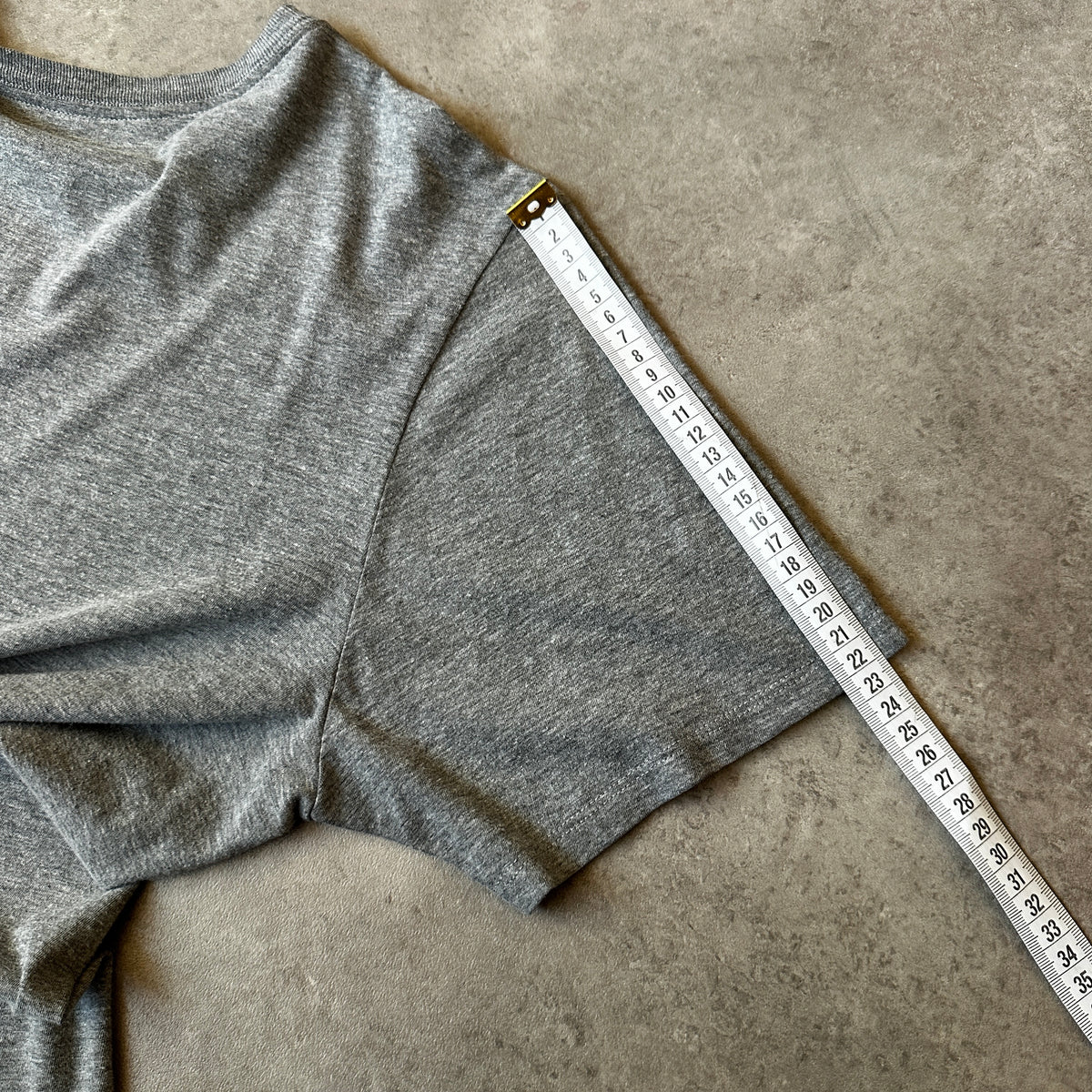 Hurley Grey Hula Girl Graphic T-Shirt M
