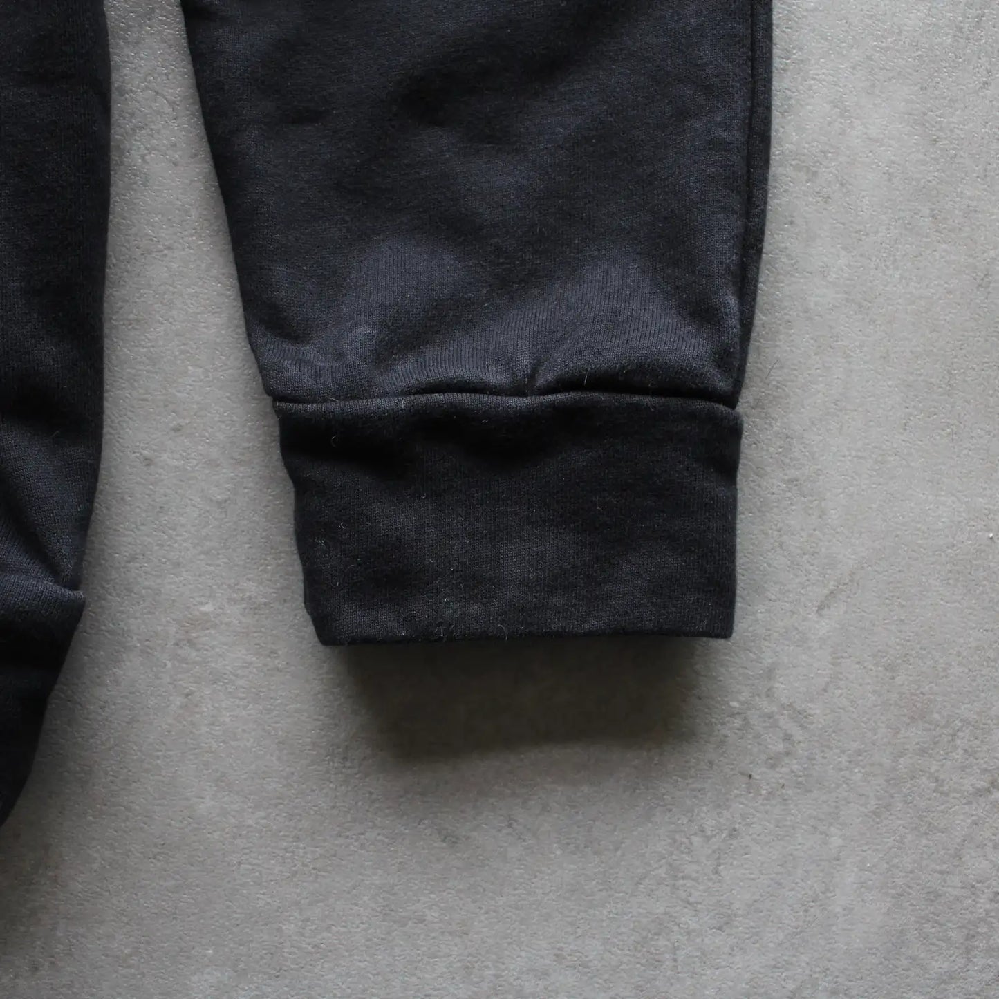 Calvin Klein Oversized Crewneck – Black (Man-M)