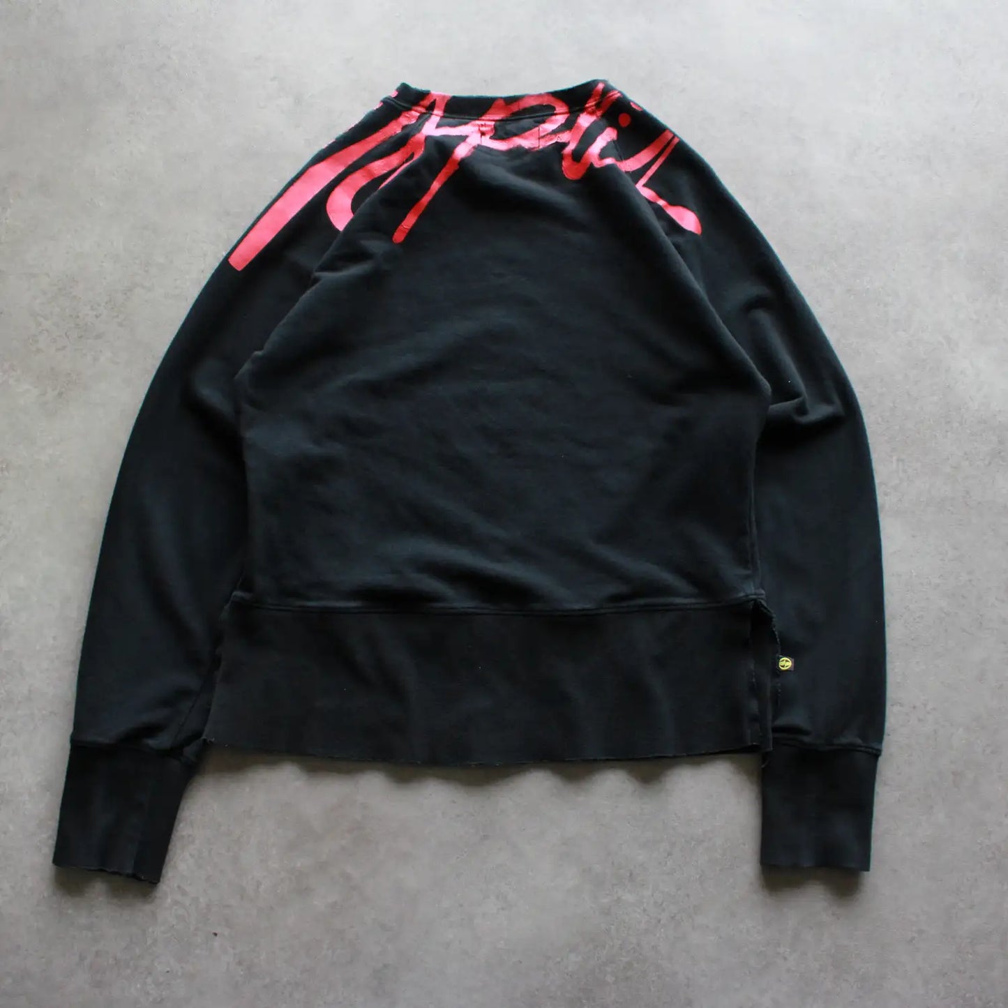 Split Printed Crewneck – Black/Pink (Woman-L)