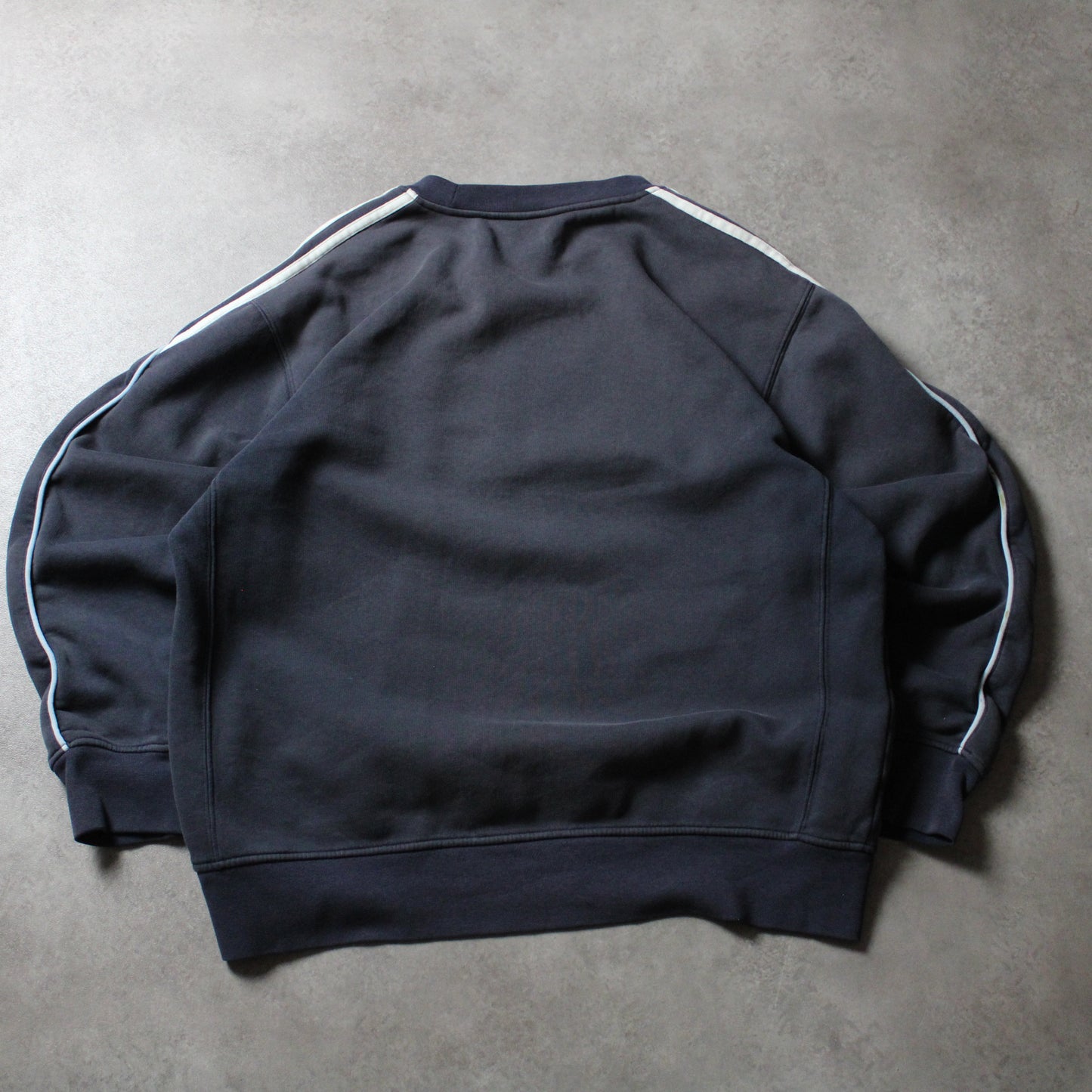 Adidas 00's Big Embrioed Crewneck Sweater (Man-L)
