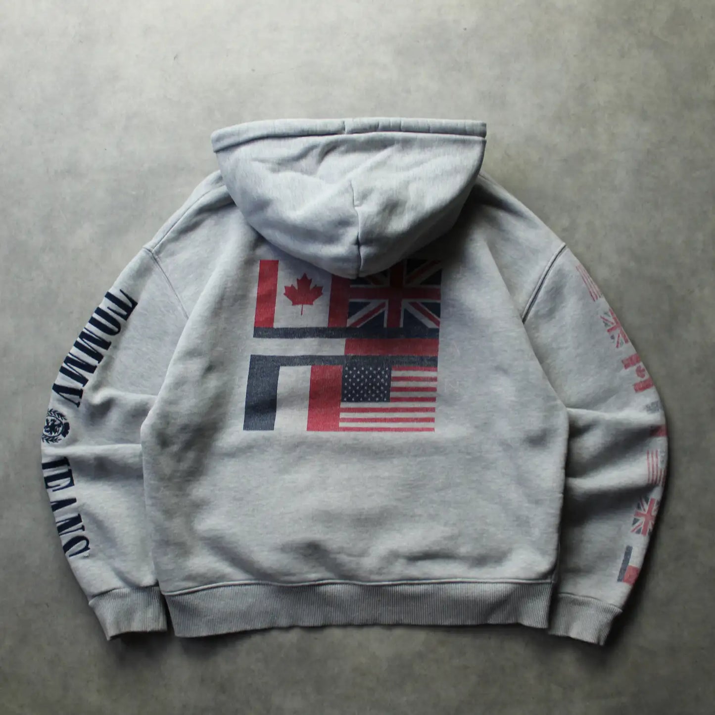 Tommy Jeans Flag Logo Hoodie – Grey (Man-M, Flawed)