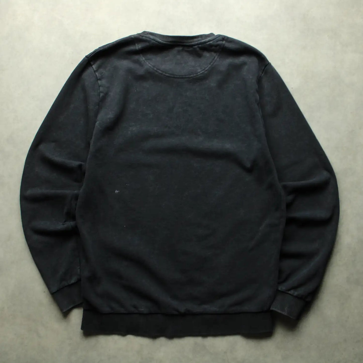 AC/DC Graphic Print Crewneck Sweatshirt – Black (Man-M)