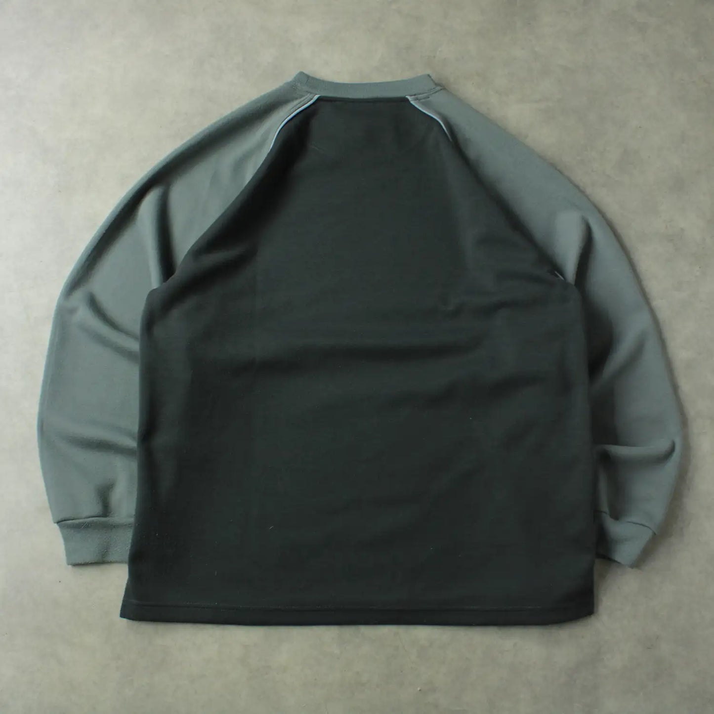 Adidas Crewneck Sweatshirt – Grey/Black (Man-XL)