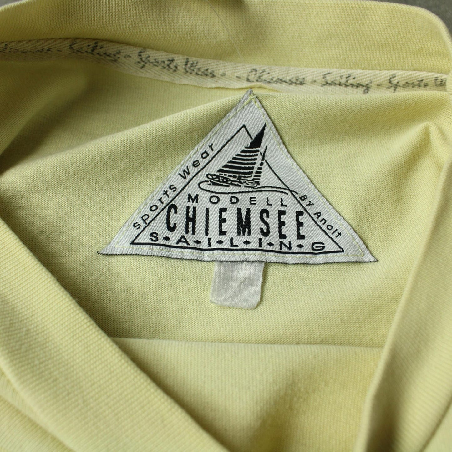 Chiemsee Vintage Logo T-Shirt – Yellow (Man-XL)