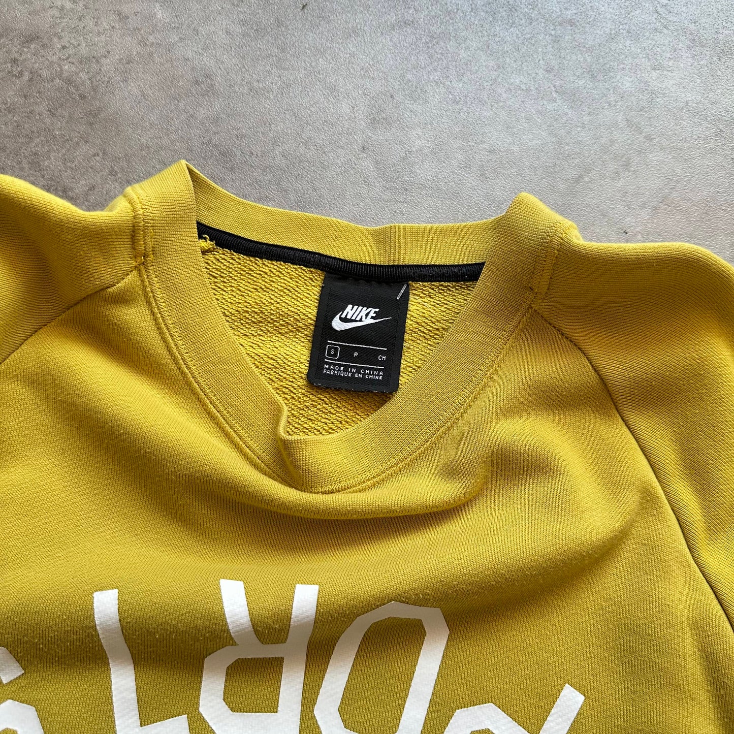 Nike Sportswear Yellow Big Swoosh Sweatshirt S