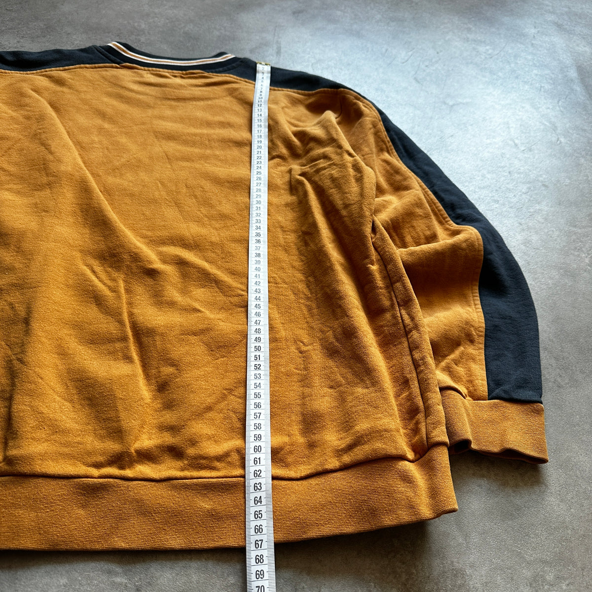 Gin Tonic Mustard Yellow Striped Sleeve Crewneck M