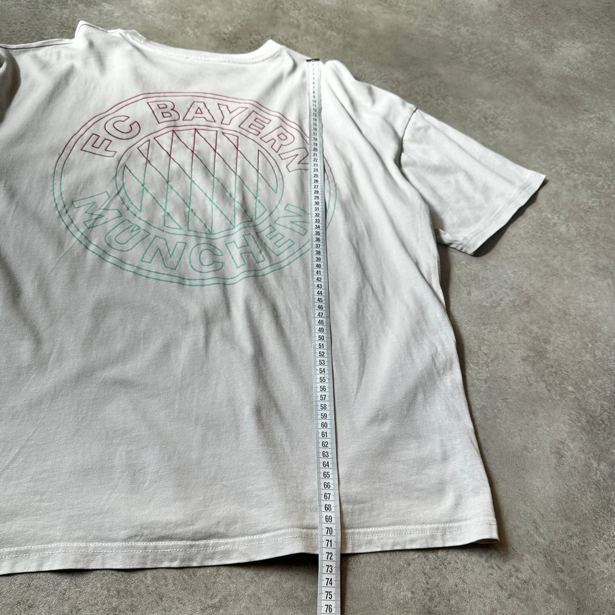 FC Bayern München Off-White Chest Print T-Shirt XL