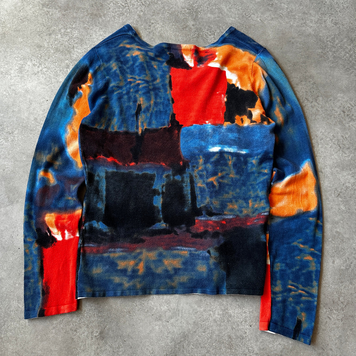 Ovanti Abstract Horse Graphic Long Sleeve Knit L