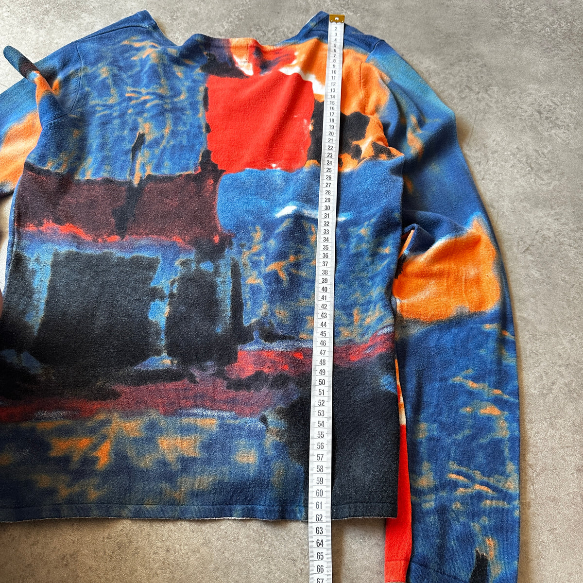Ovanti Abstract Horse Graphic Long Sleeve Knit L