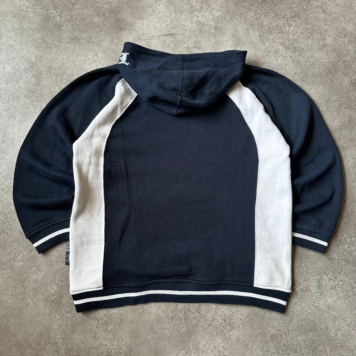 Cool Dynamic Black & White C Logo Hoodie M