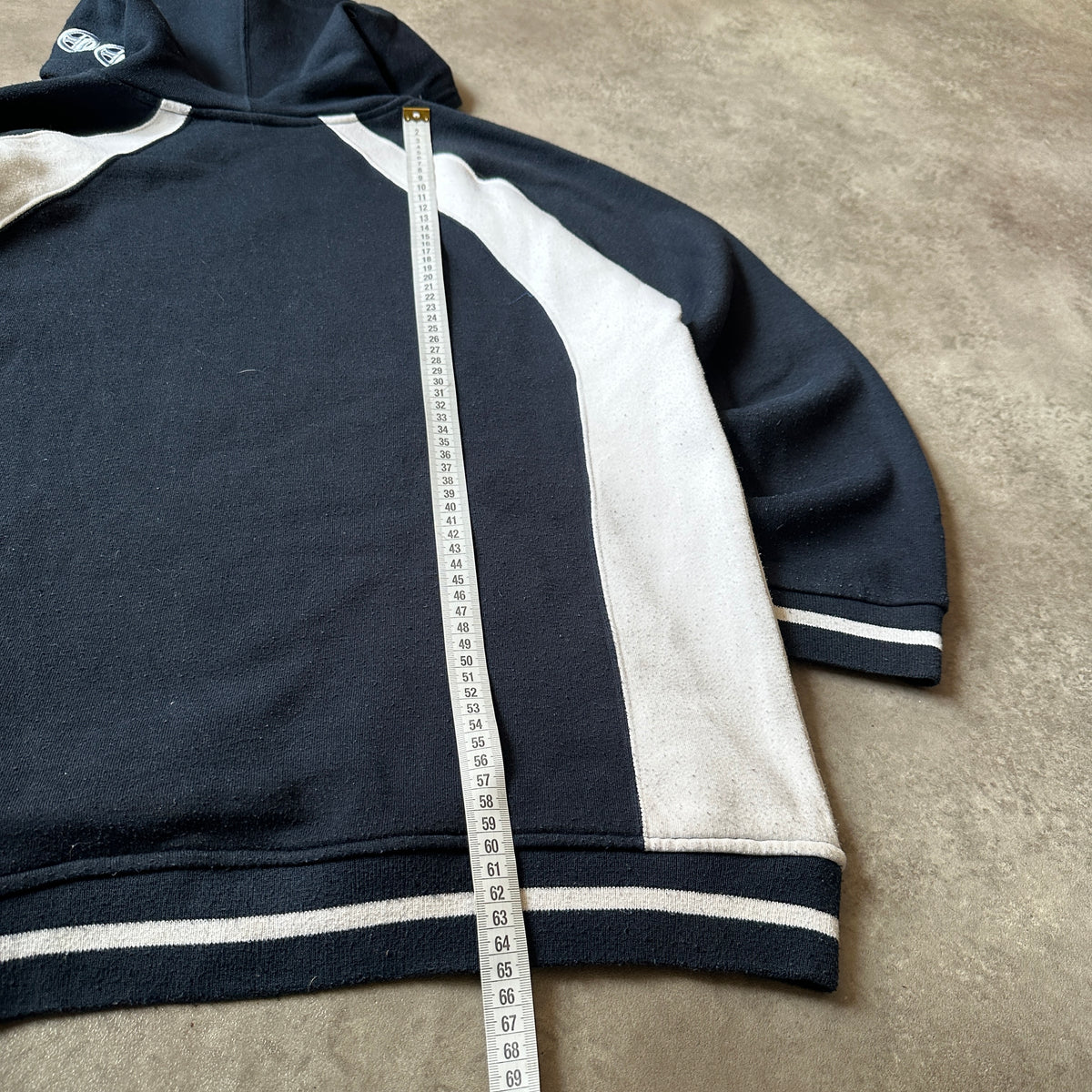 Cool Dynamic Black & White C Logo Hoodie M