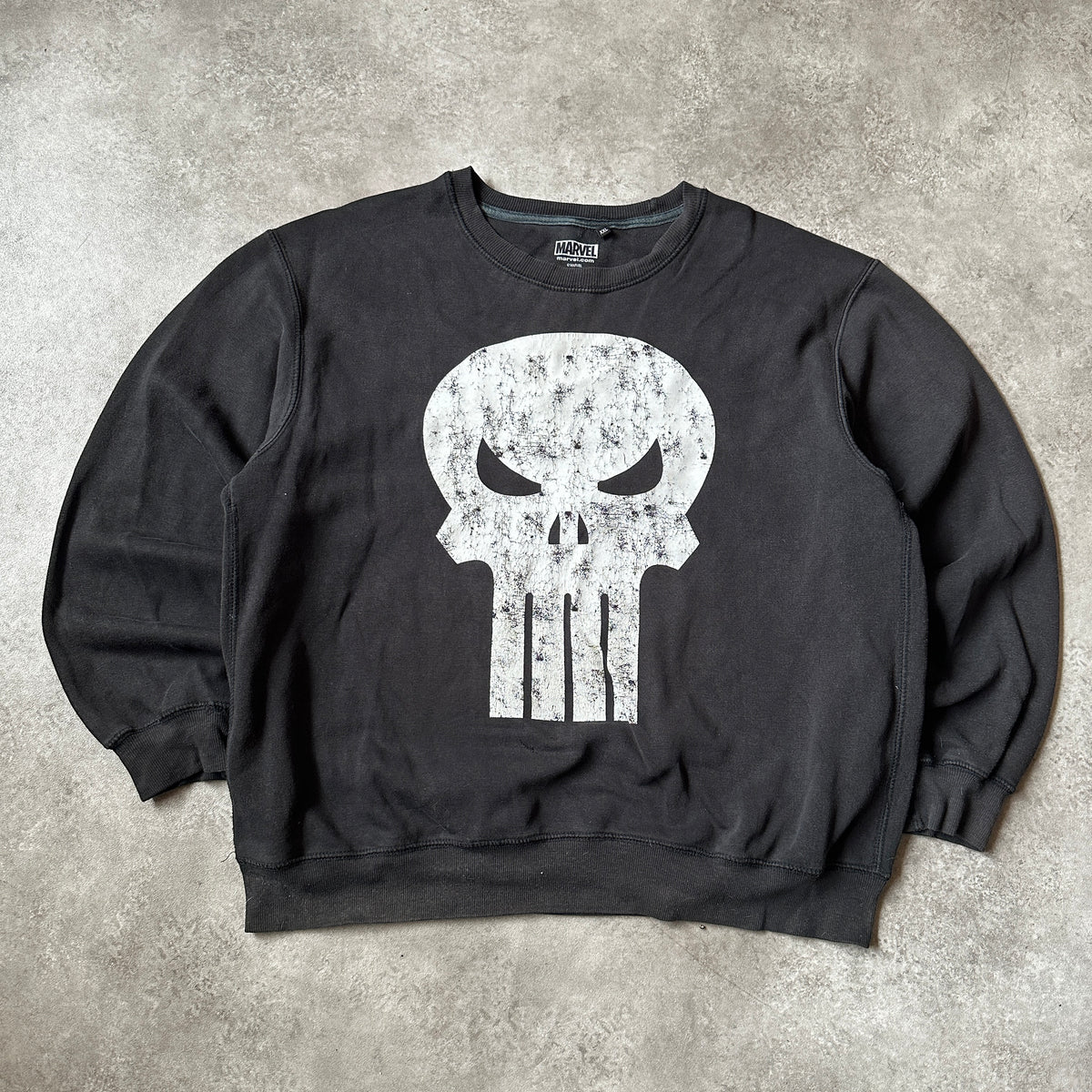 Marvel Black Punisher Graphic Crewneck XXL