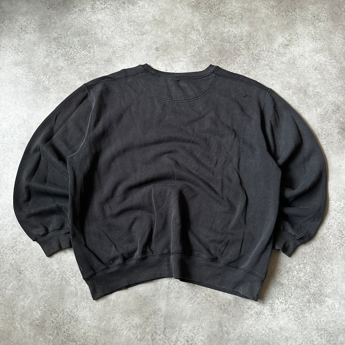 Marvel Black Punisher Graphic Crewneck XXL