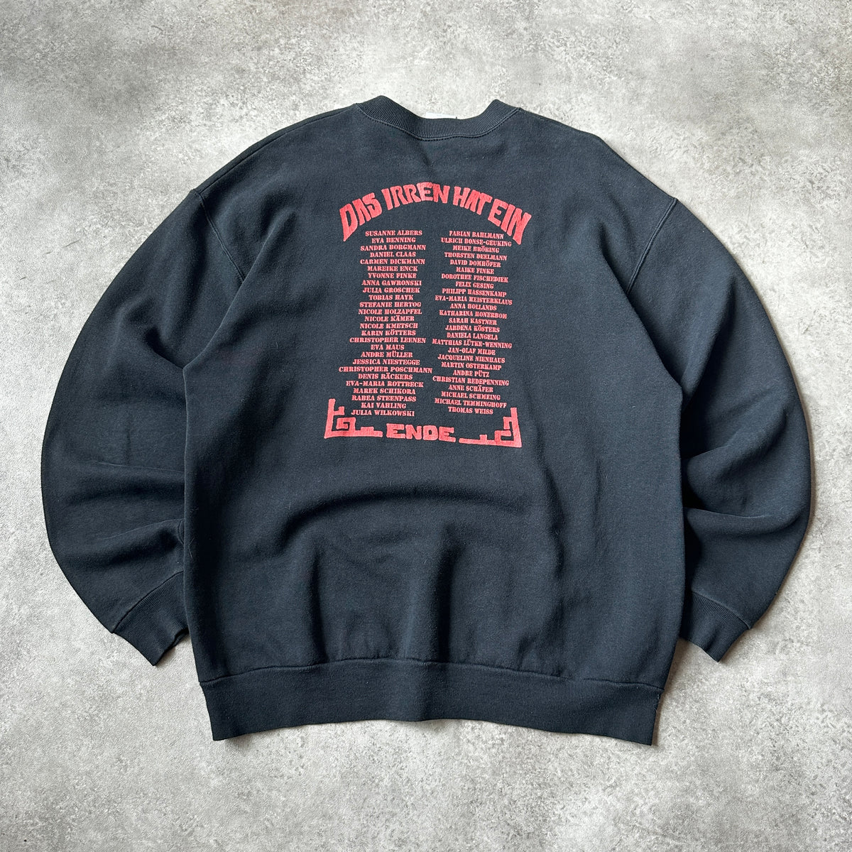 Fruit of the Loom Black Labyrinth 2003 Graphic Crewneck XL