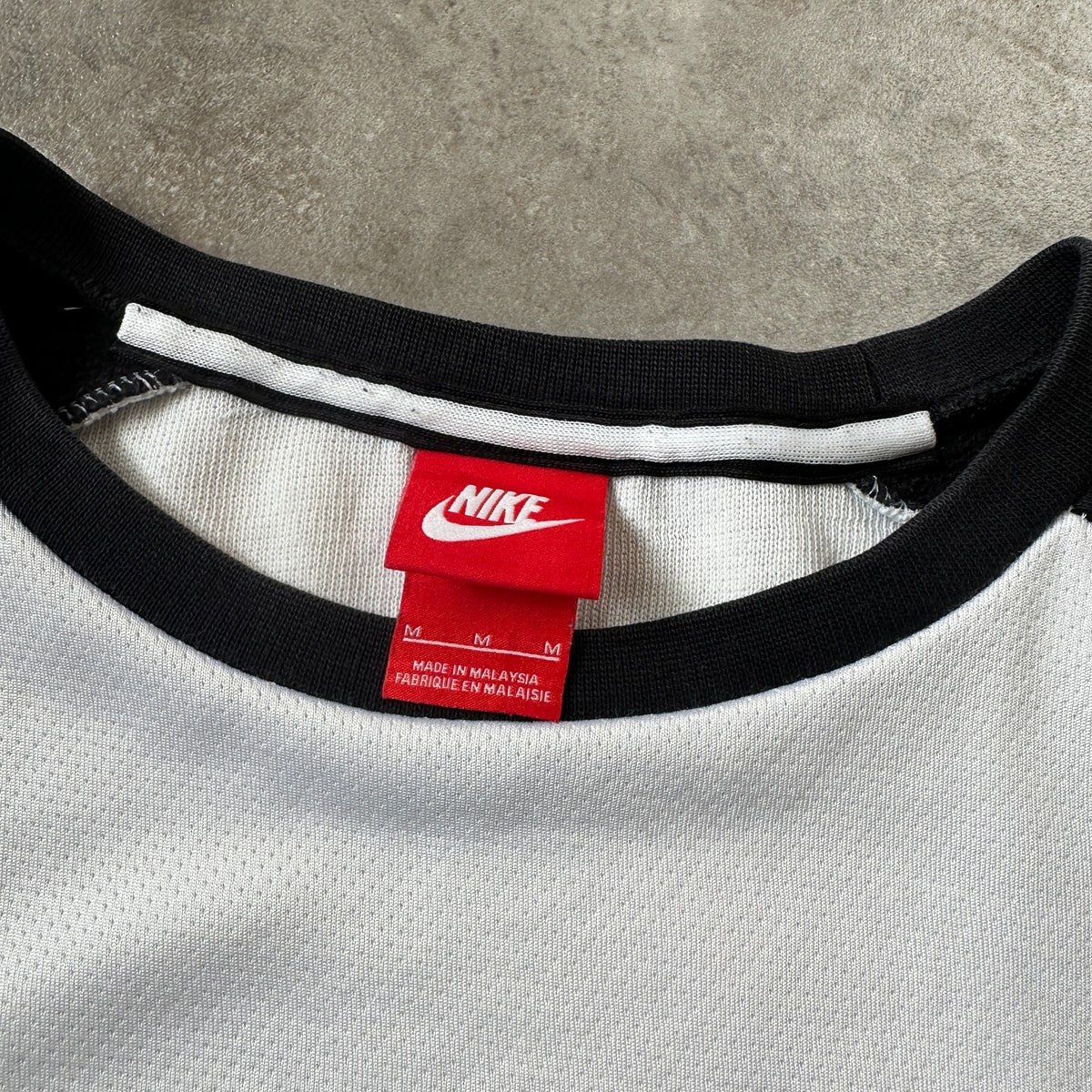 Nike White & Black Air Raglan T-Shirt M