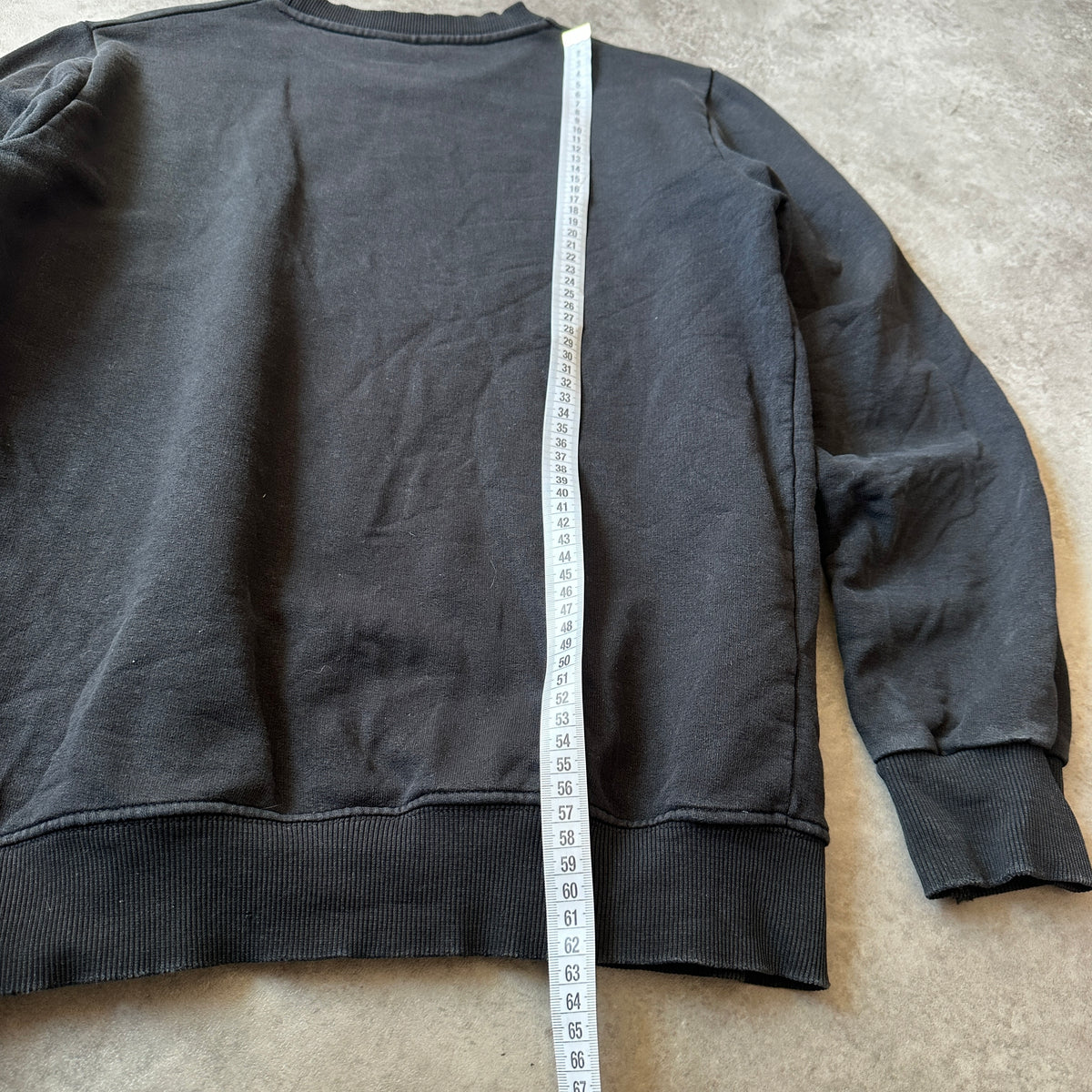 Starter Black Big Front Logo Crewneck M