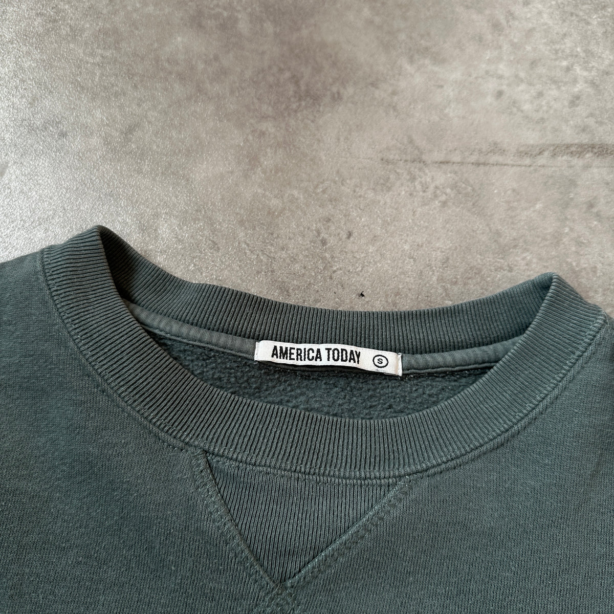 America Today Faded Green "New York City" Graphic Crewneck S