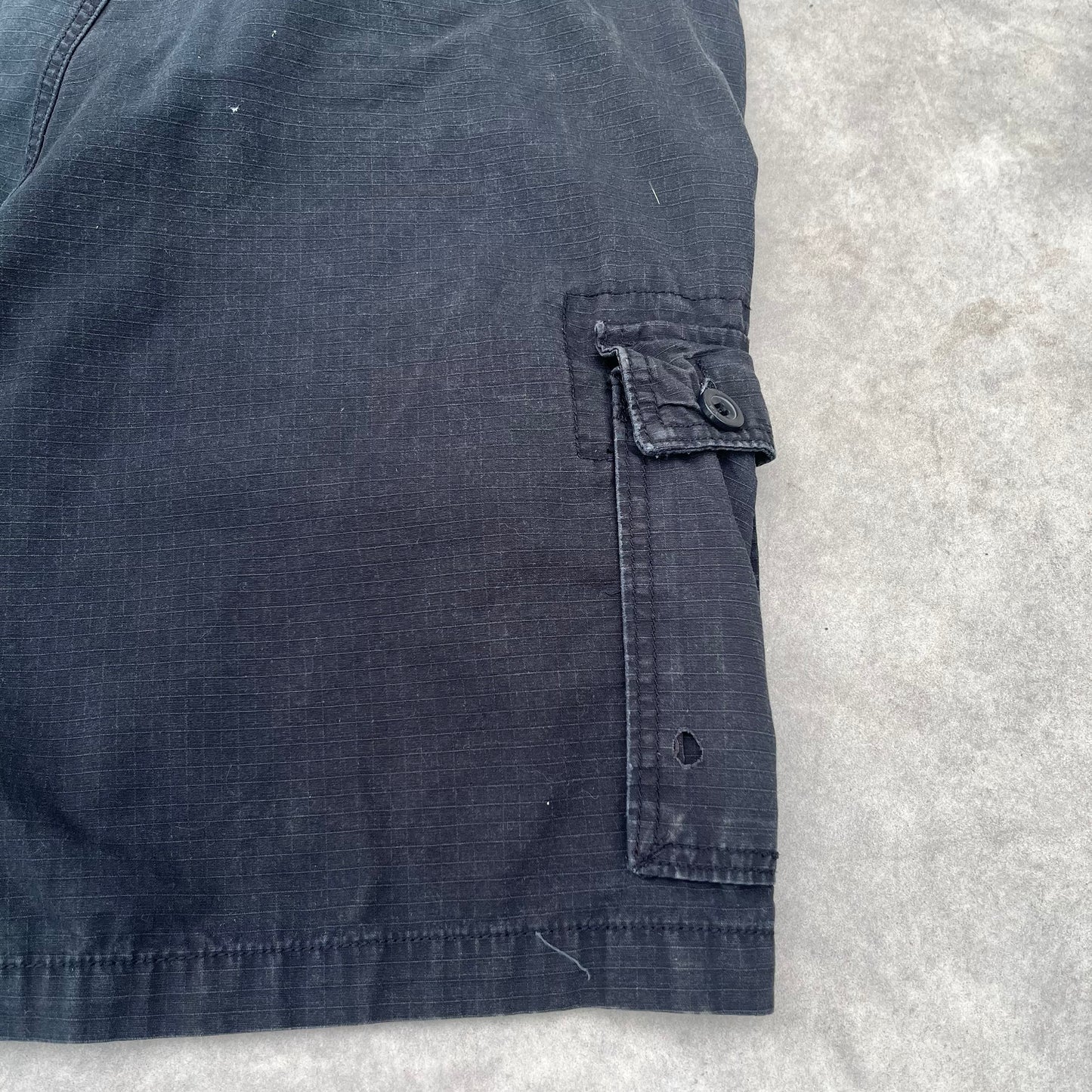 Free World Black Cargo Shorts W36