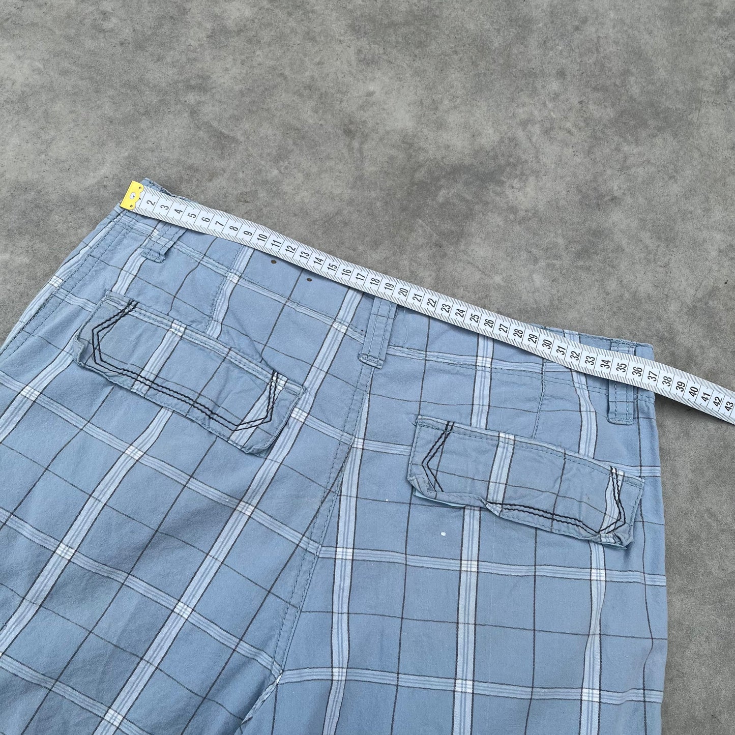 Unionbay Blue Plaid Cargo Shorts W29