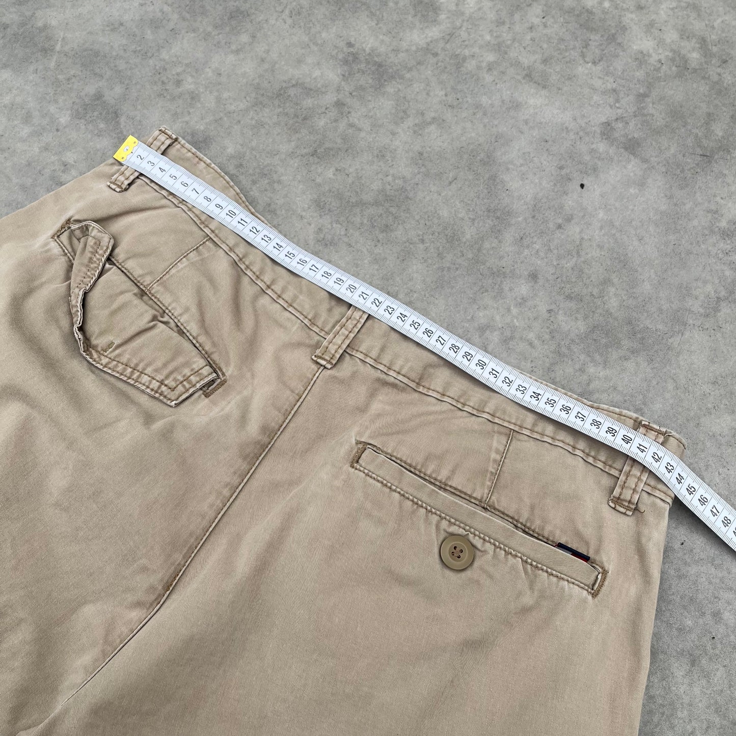 Tommy Hilfiger Beige Cargo Shorts W32