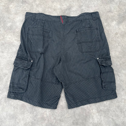 Ocean Pacific Black Check Cargo Shorts W42