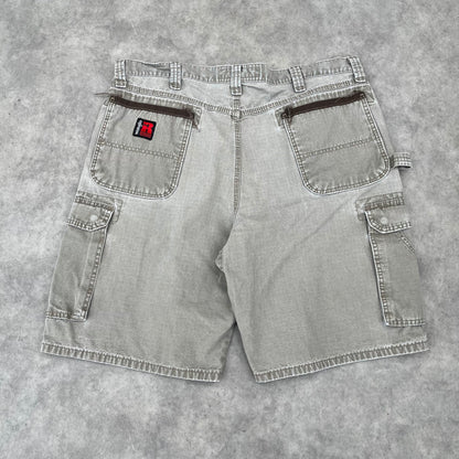 Wrangler Beige Cargo Shorts W38