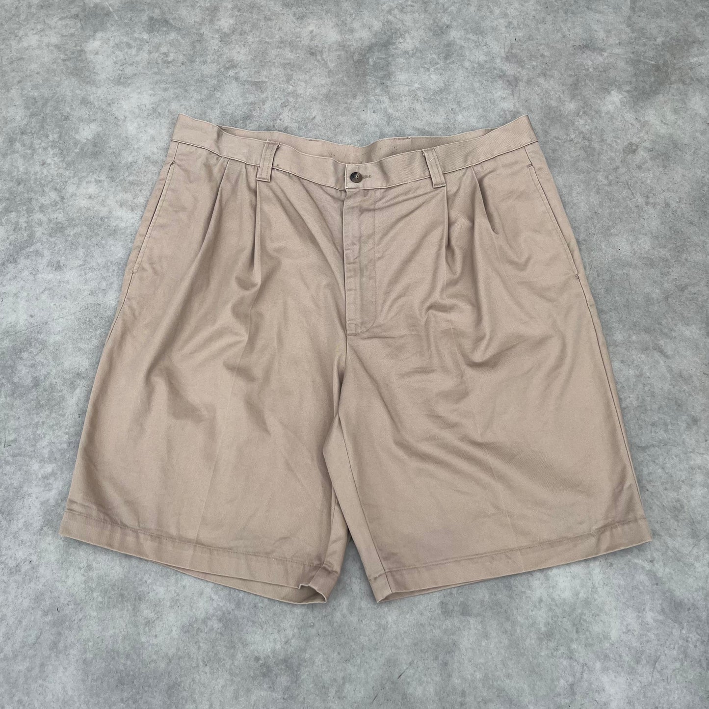 Dockers Beige Pleated Shorts W38