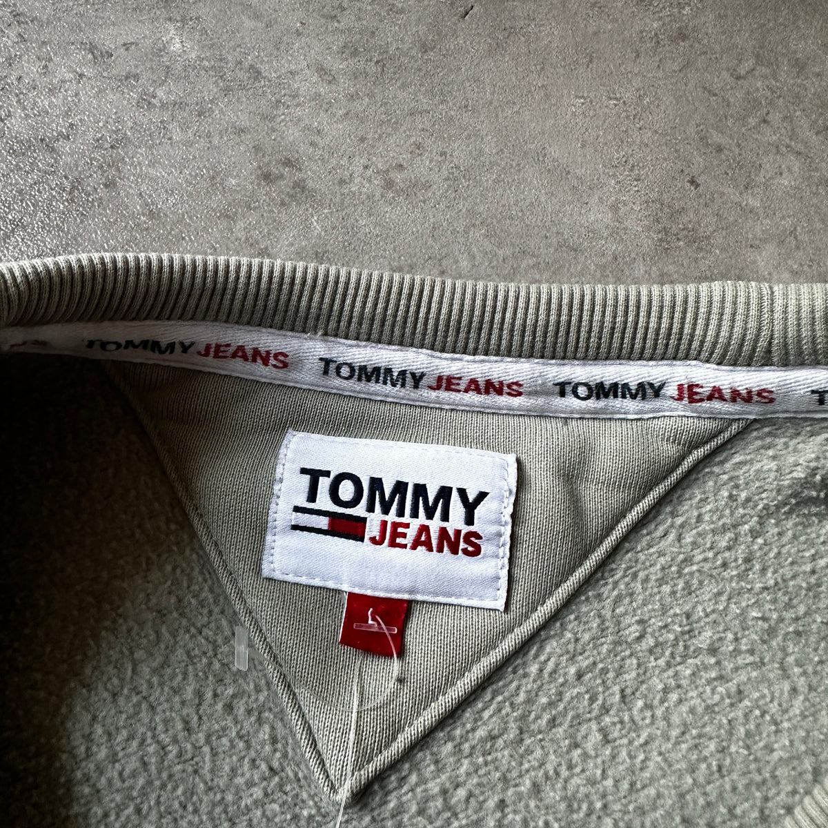 Tommy Jeans Sage Green Small Chest Logo Crewneck L