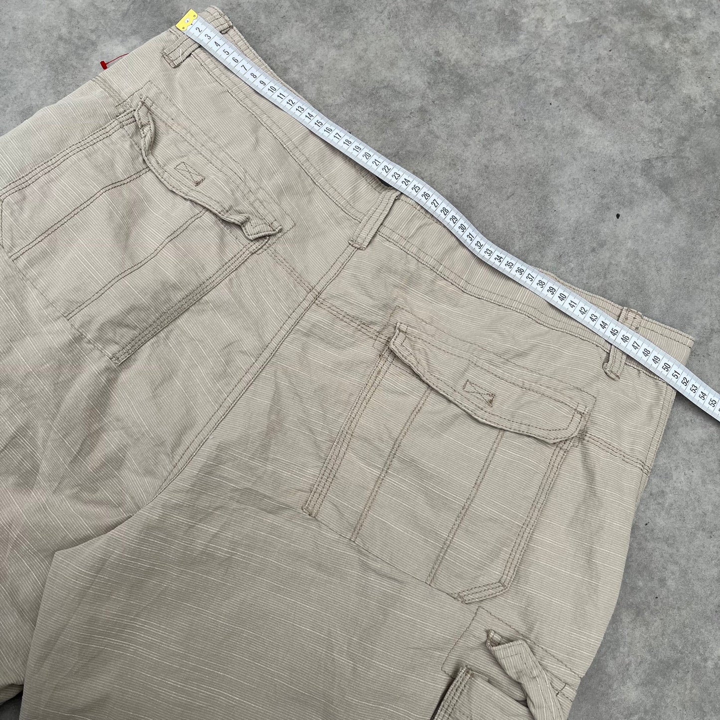 Faded Glory Beige Cargo Shorts W40