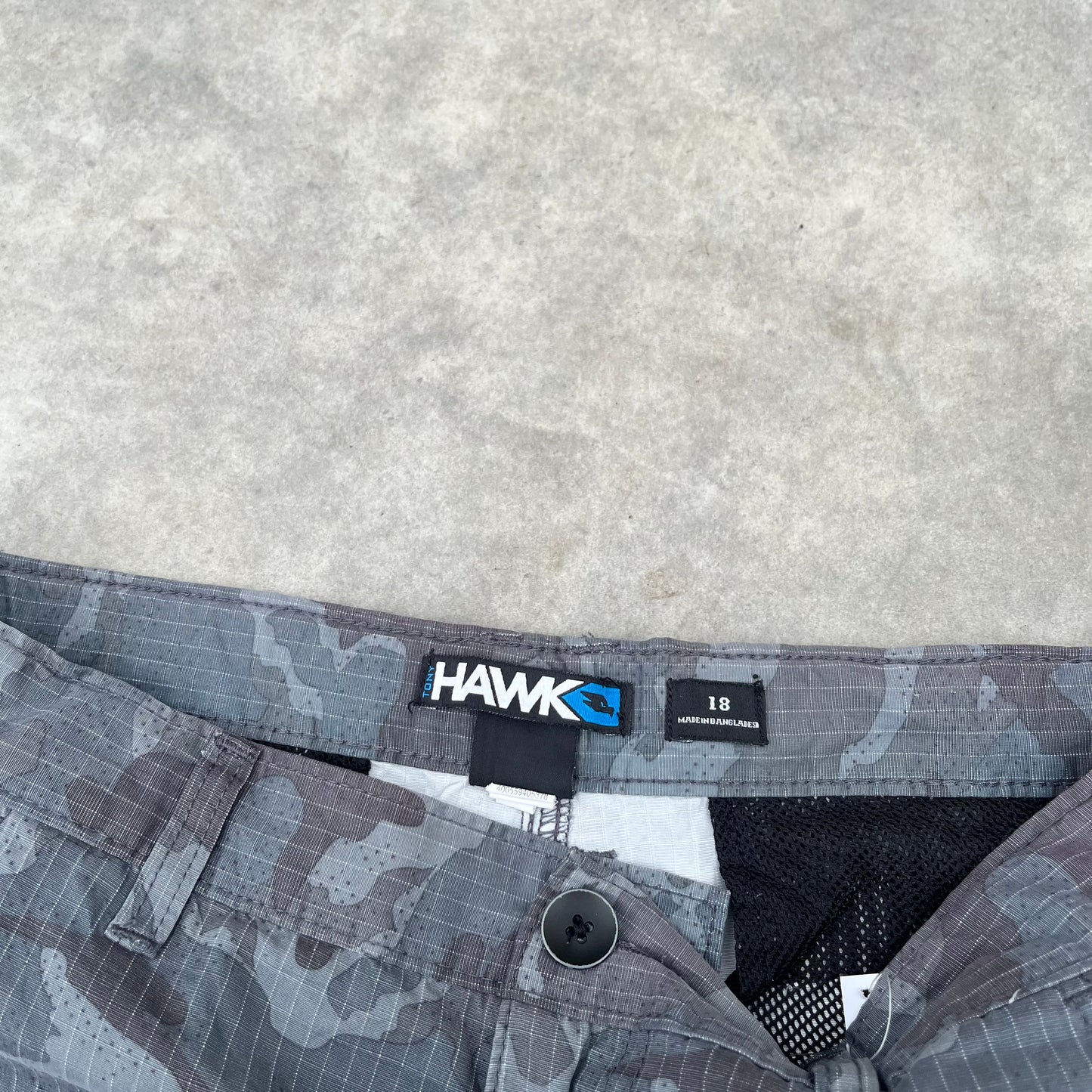 Tony Hawk Grey Camo Cargo Shorts W28