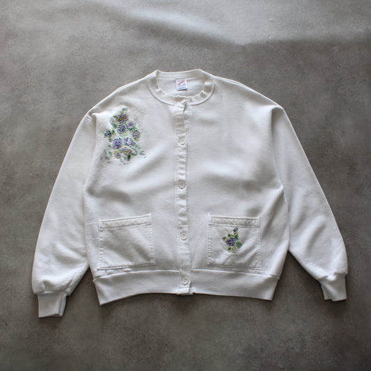 Jerzees Vintage White Embroidered Sweatshirt (Woman-L)