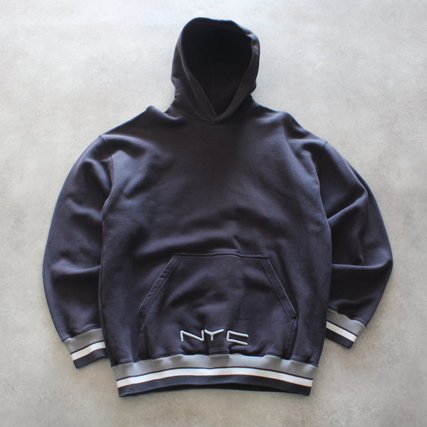 Aem’kei NYC Hoodie – Faded Black (Man-L)