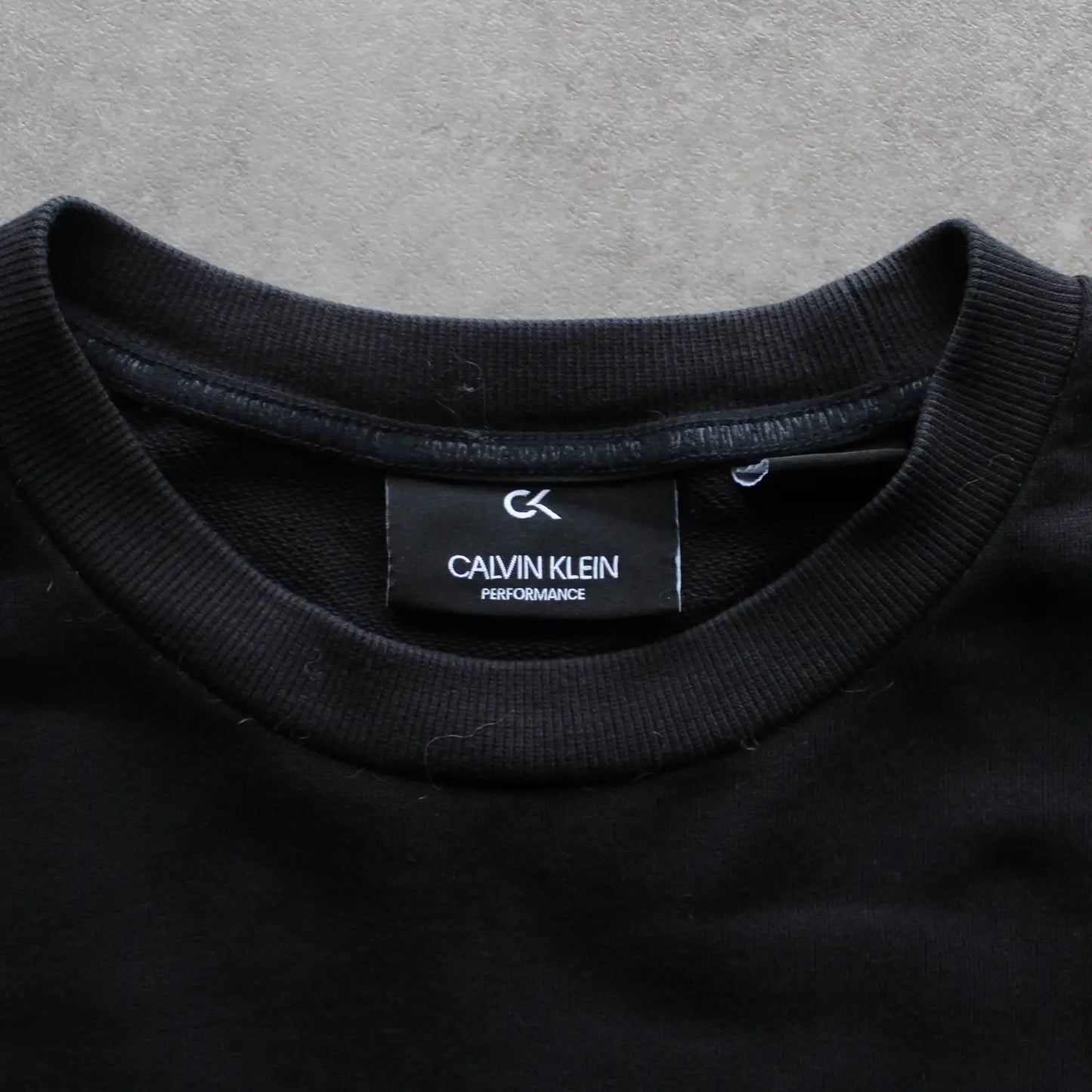Calvin Klein Oversized Crewneck – Black (Man-M)