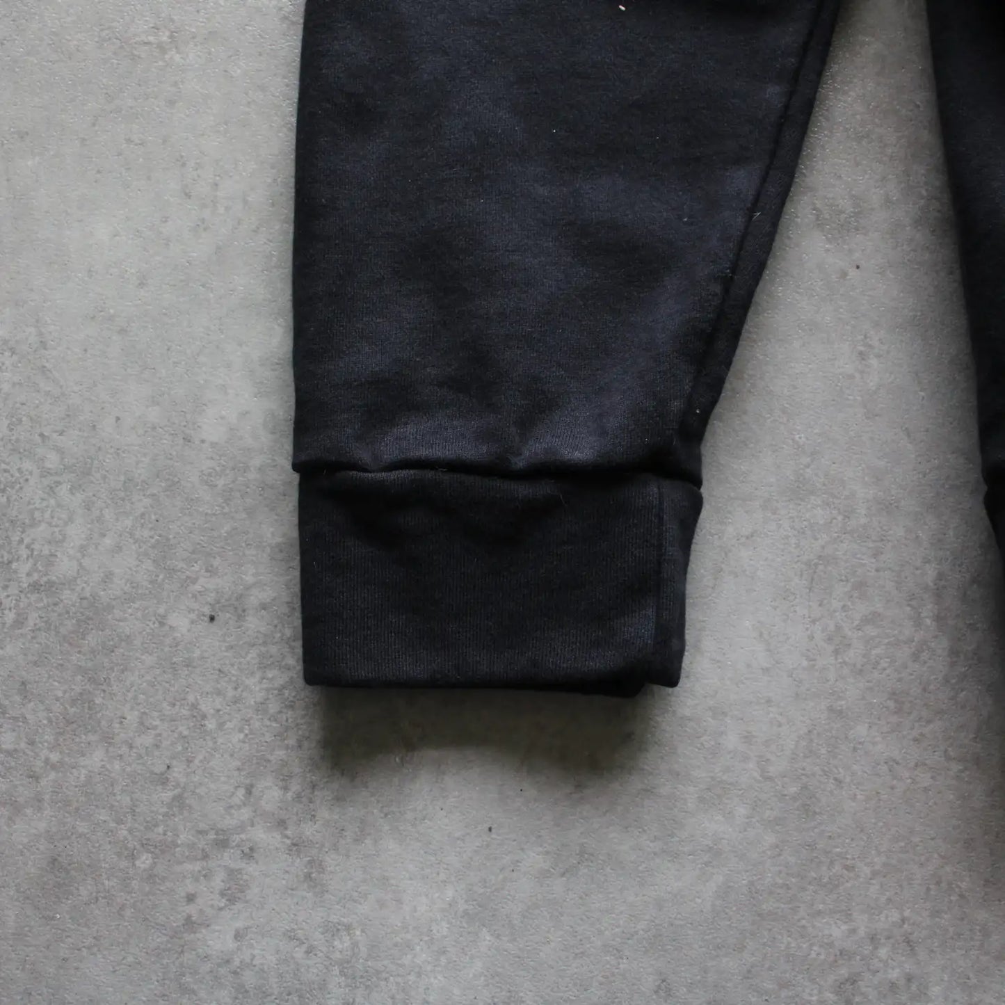 Calvin Klein Oversized Crewneck – Black (Man-M)