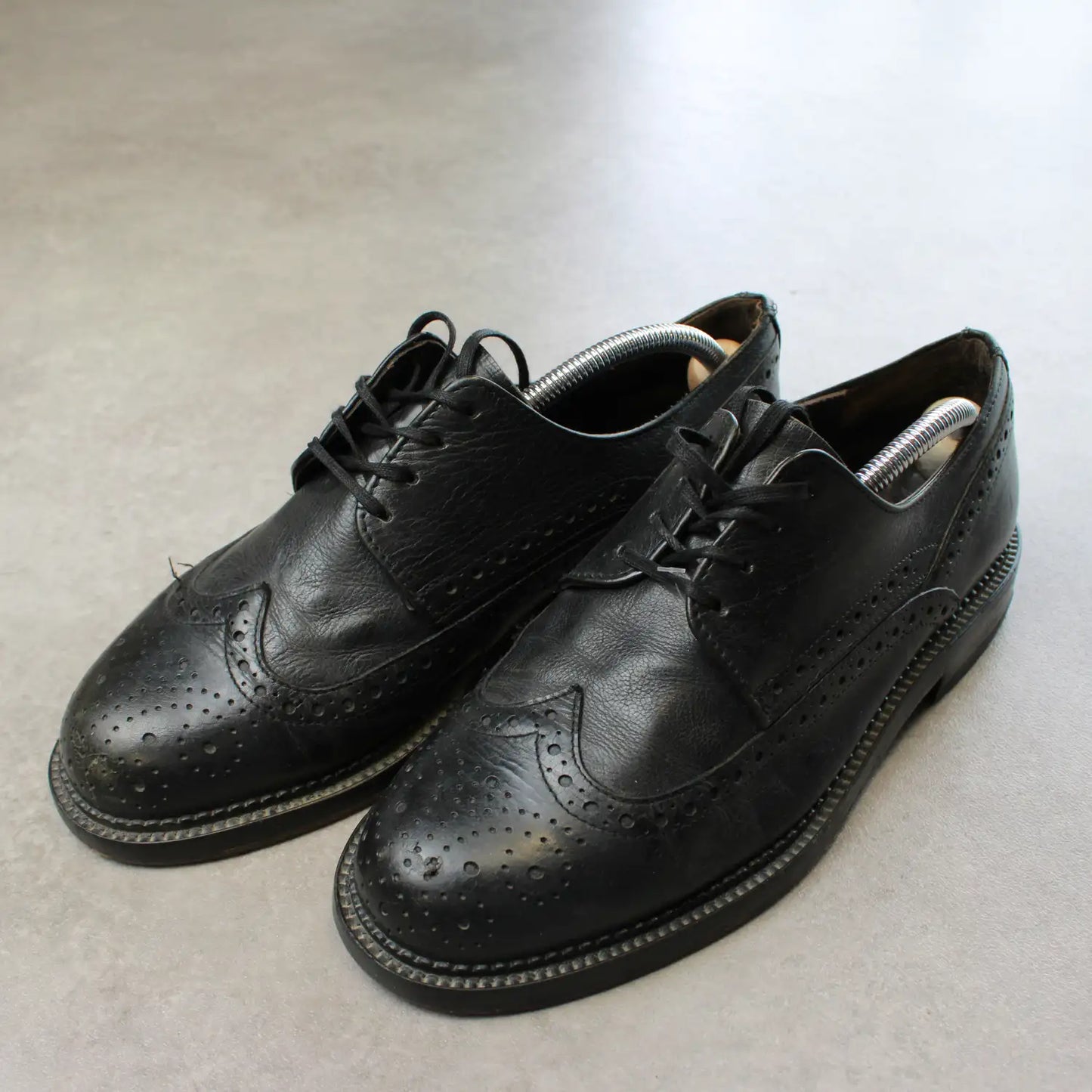 Lloyd Extrawelt Leather Brogue Shoes – Black (Man-40⅓)