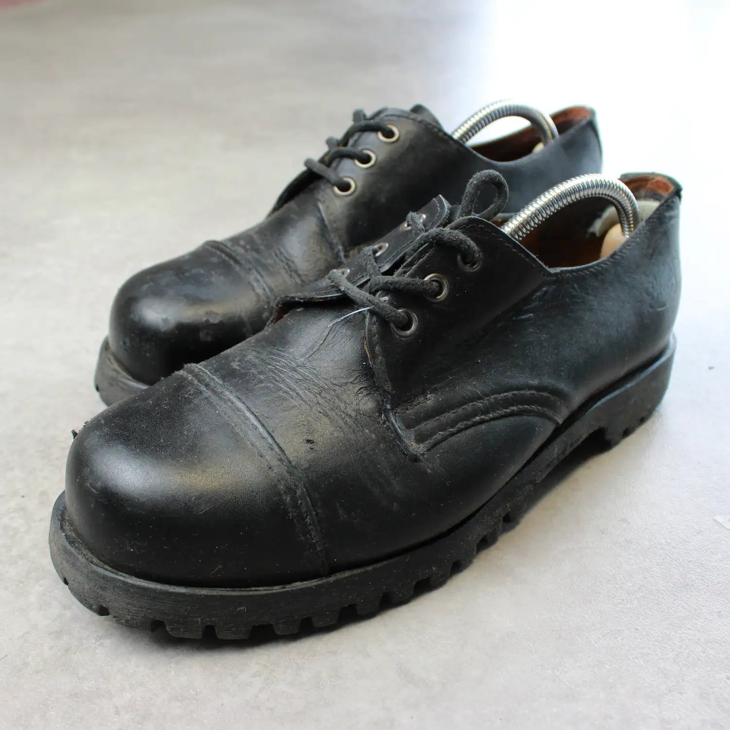 Shellys Steel Toe Leather Boots – Black (Man-42)