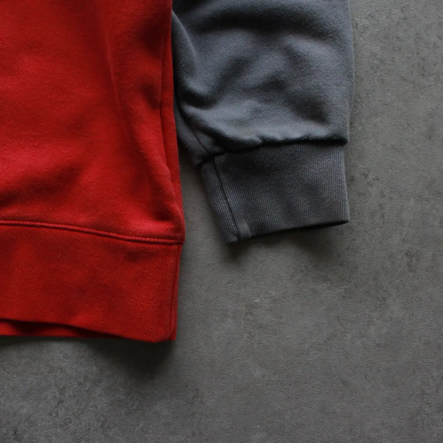 Nike Embroidered Crewneck – Red/Grey (Teen-M)