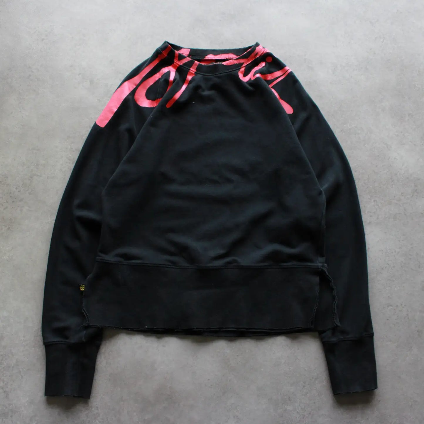 Split Printed Crewneck – Black/Pink (Woman-L)