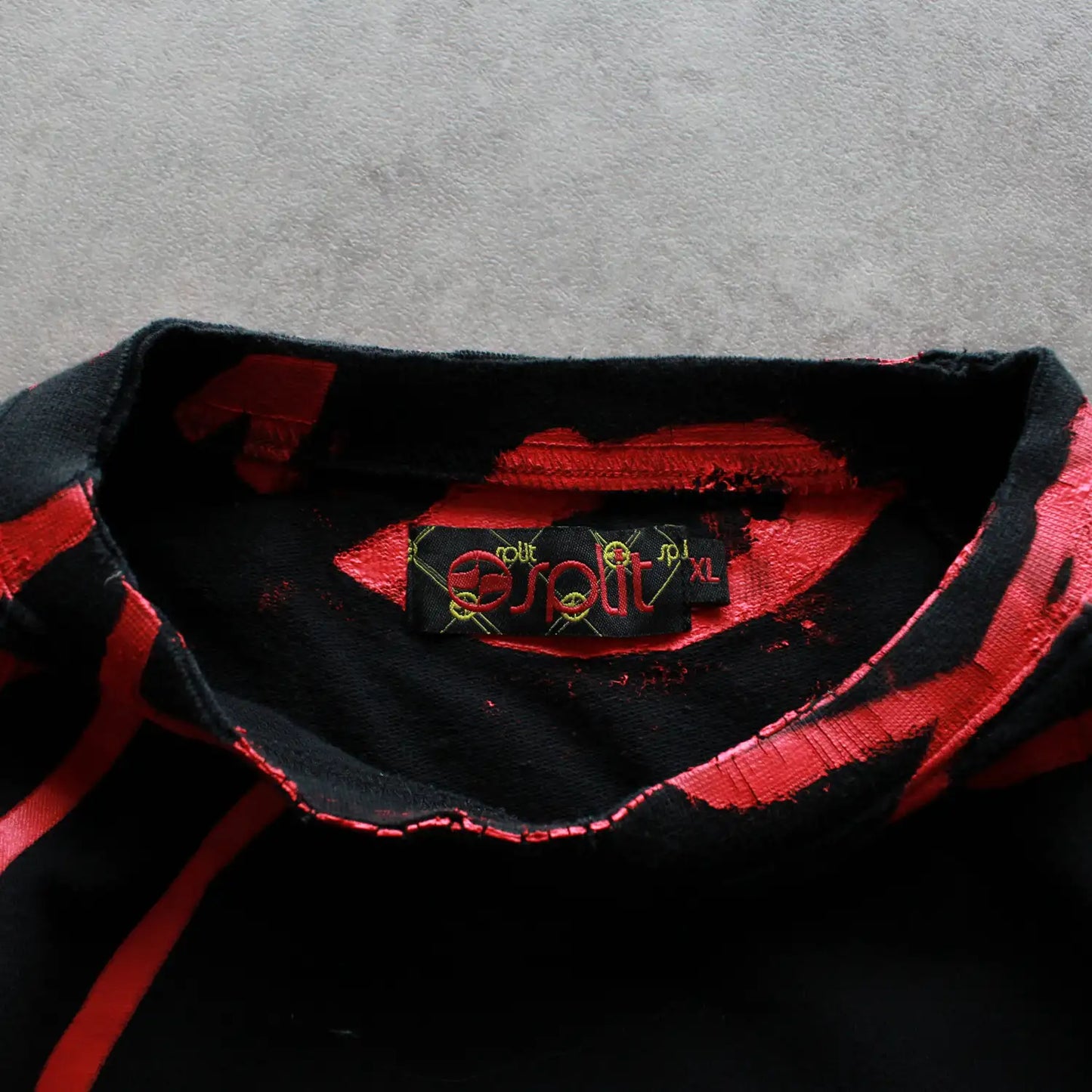 Split Printed Crewneck – Black/Pink (Woman-L)