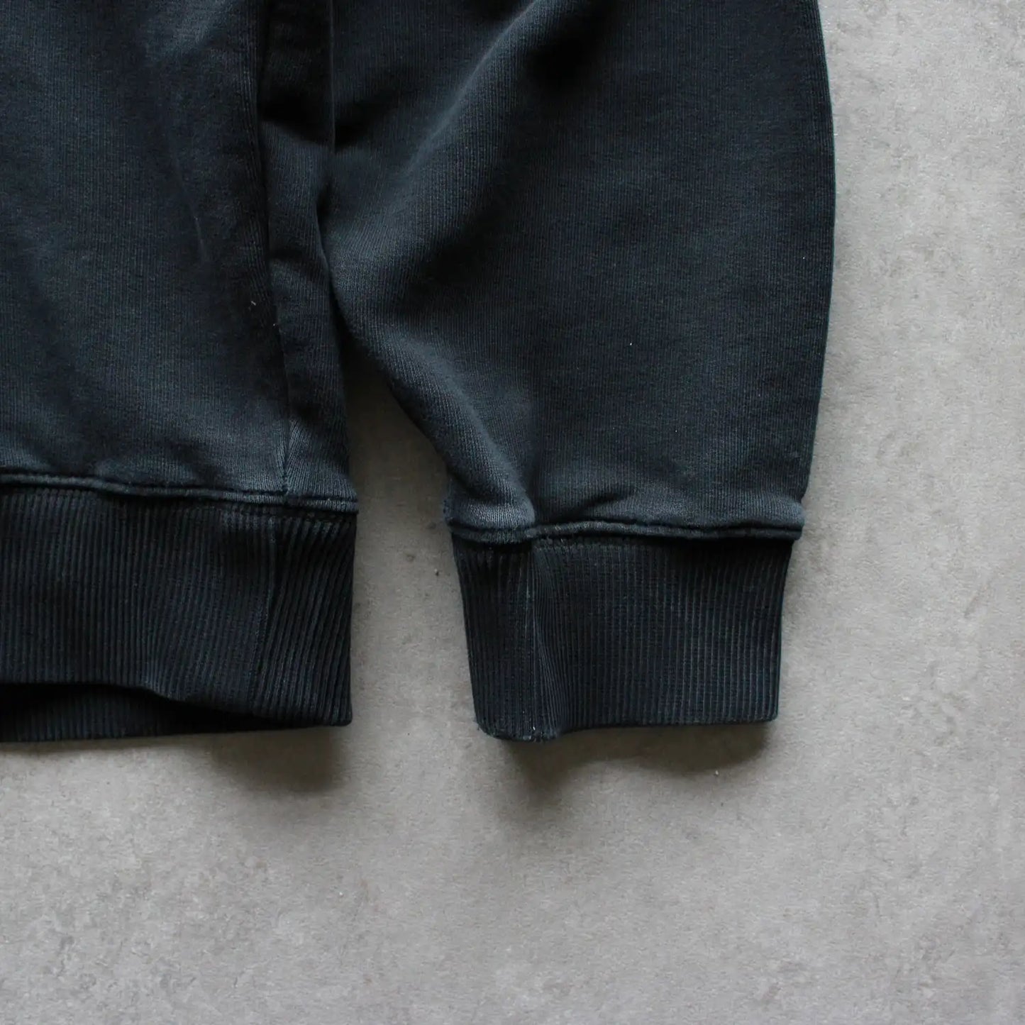 Kenzo Embroidered Patch Crewneck – Black (Man-M)