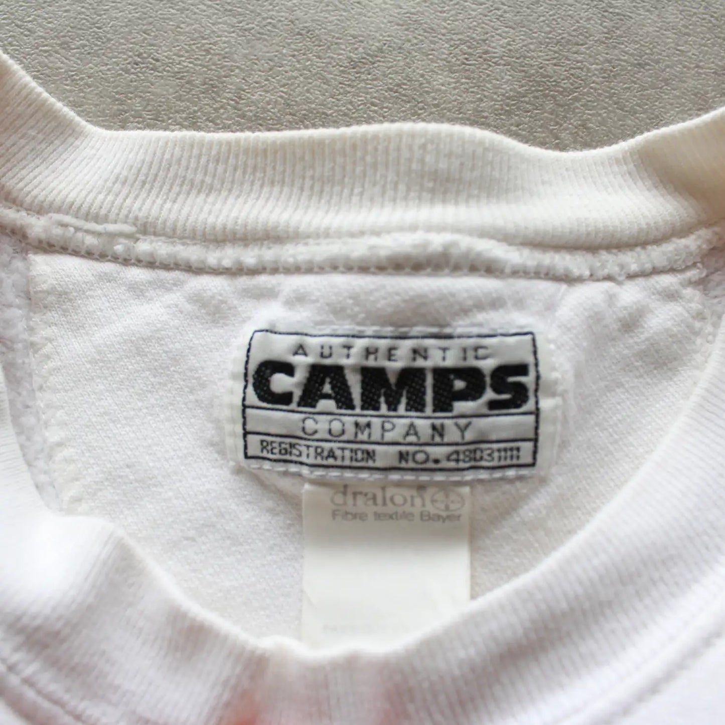 Camps Fisher Boy Printed Crewneck – White/Green/Red (Man-L)