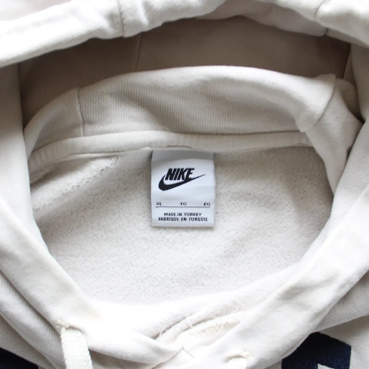 Nike Embroidered Logo Hoodie – White/Navy (Man-L)