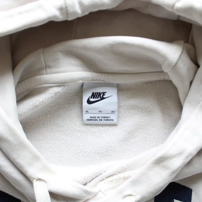 Nike Embroidered Logo Hoodie – White/Navy (Man-L)