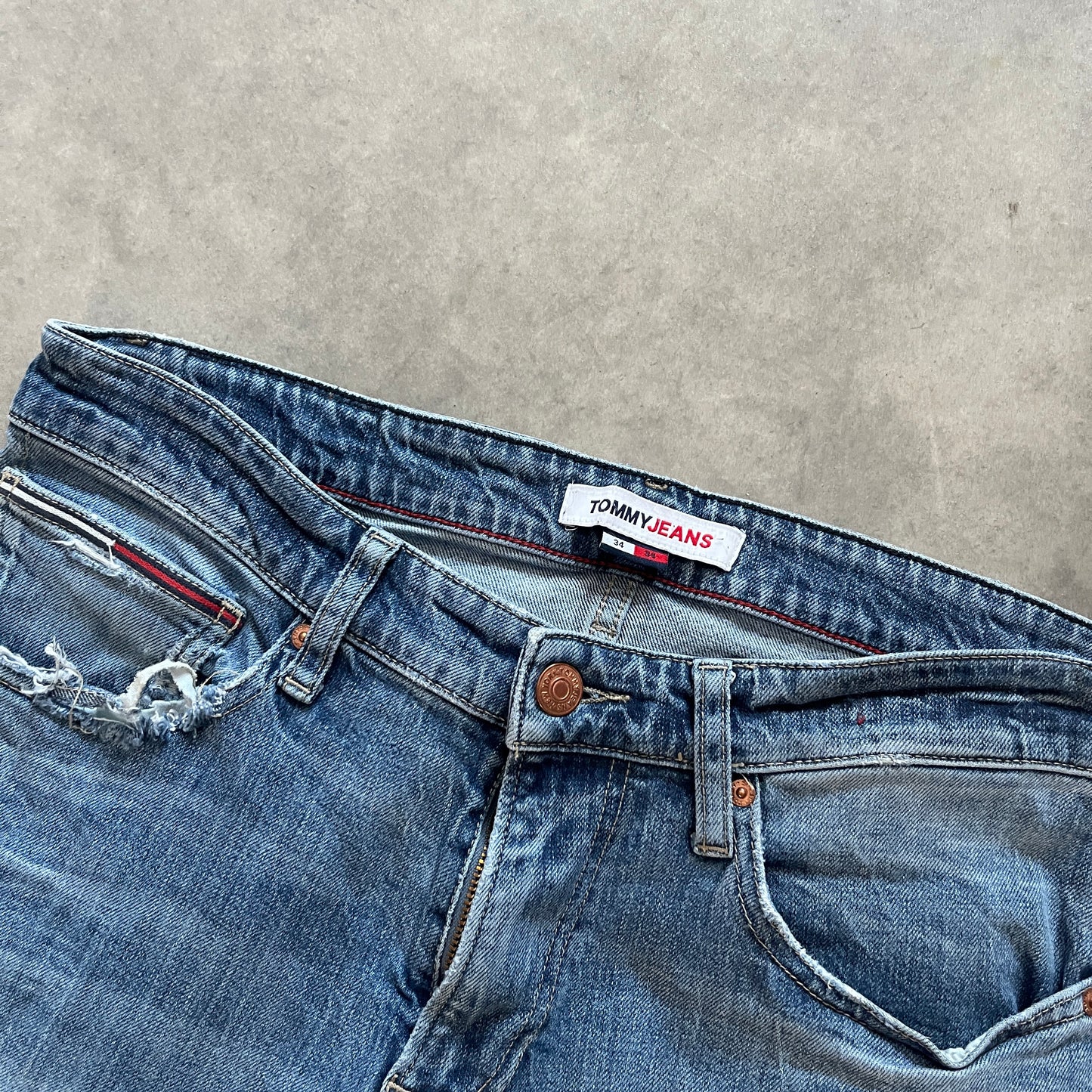 Tommy Jeans Distressed Jeans W34