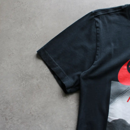 Nike Graphic Air Tee – Black/Red (Man-S)