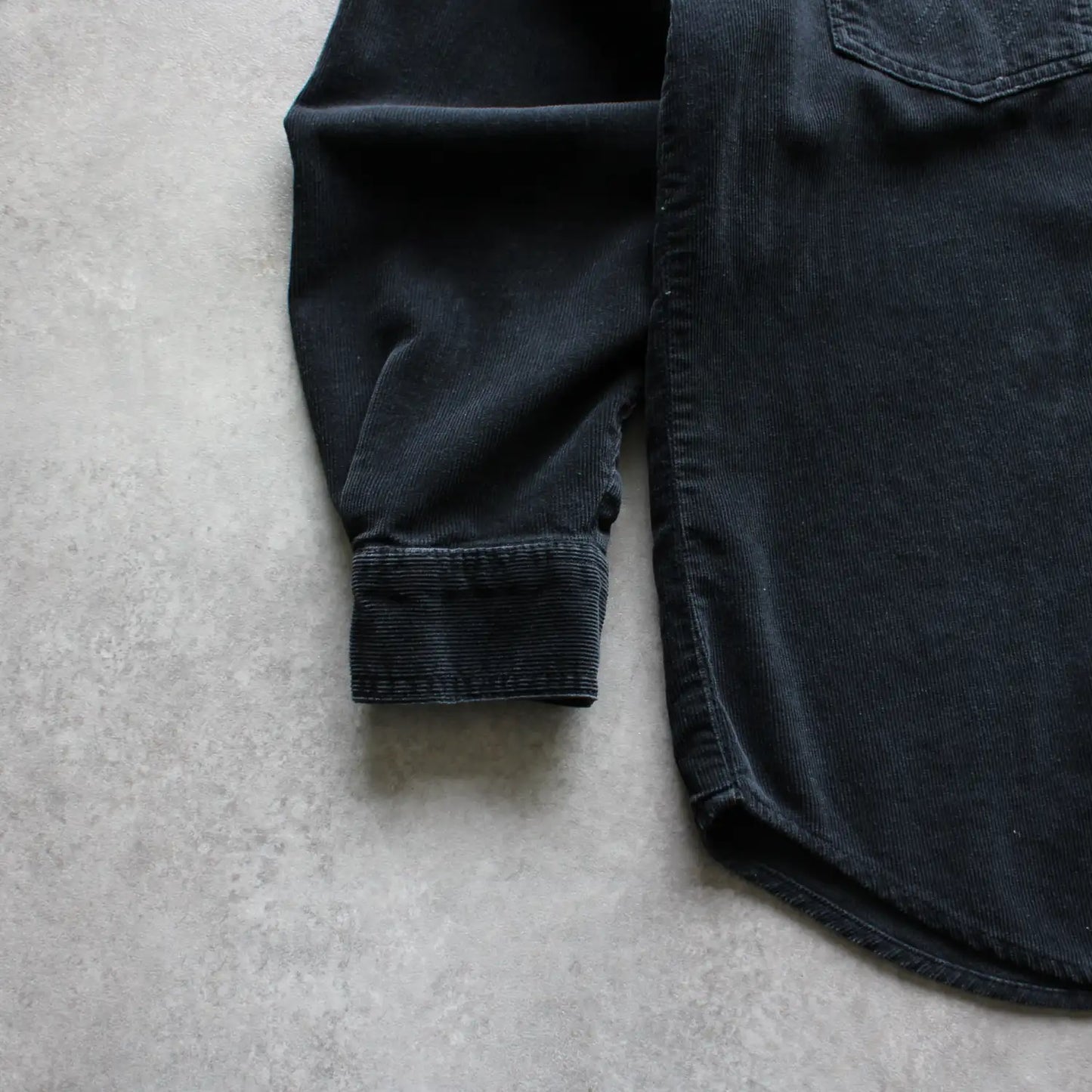 Wrangler Western Corduroy Shirt – Black (Man-M)