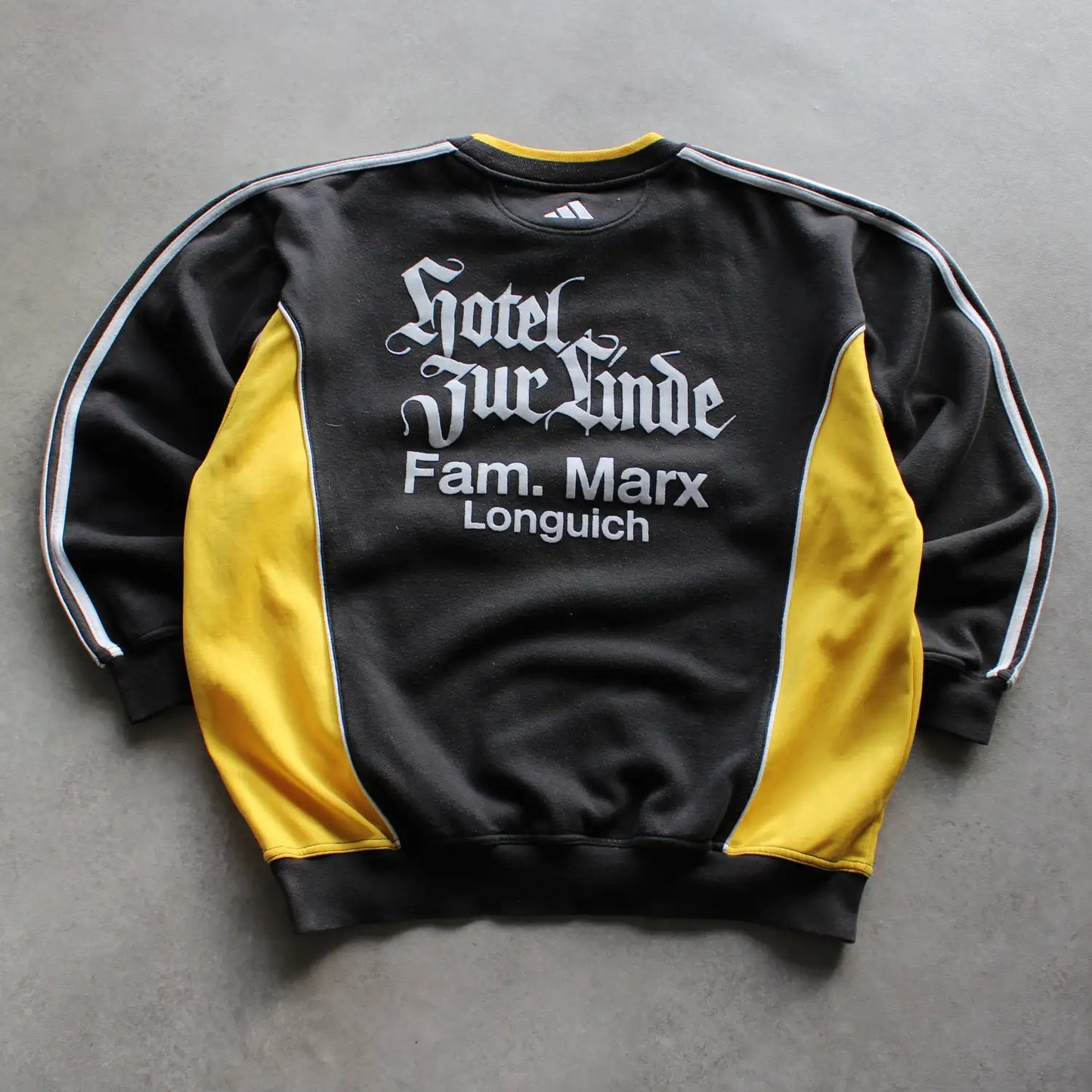 Adidas Embroidered Two-Tone Sweatshirt – Black/Yellow (Man-L)