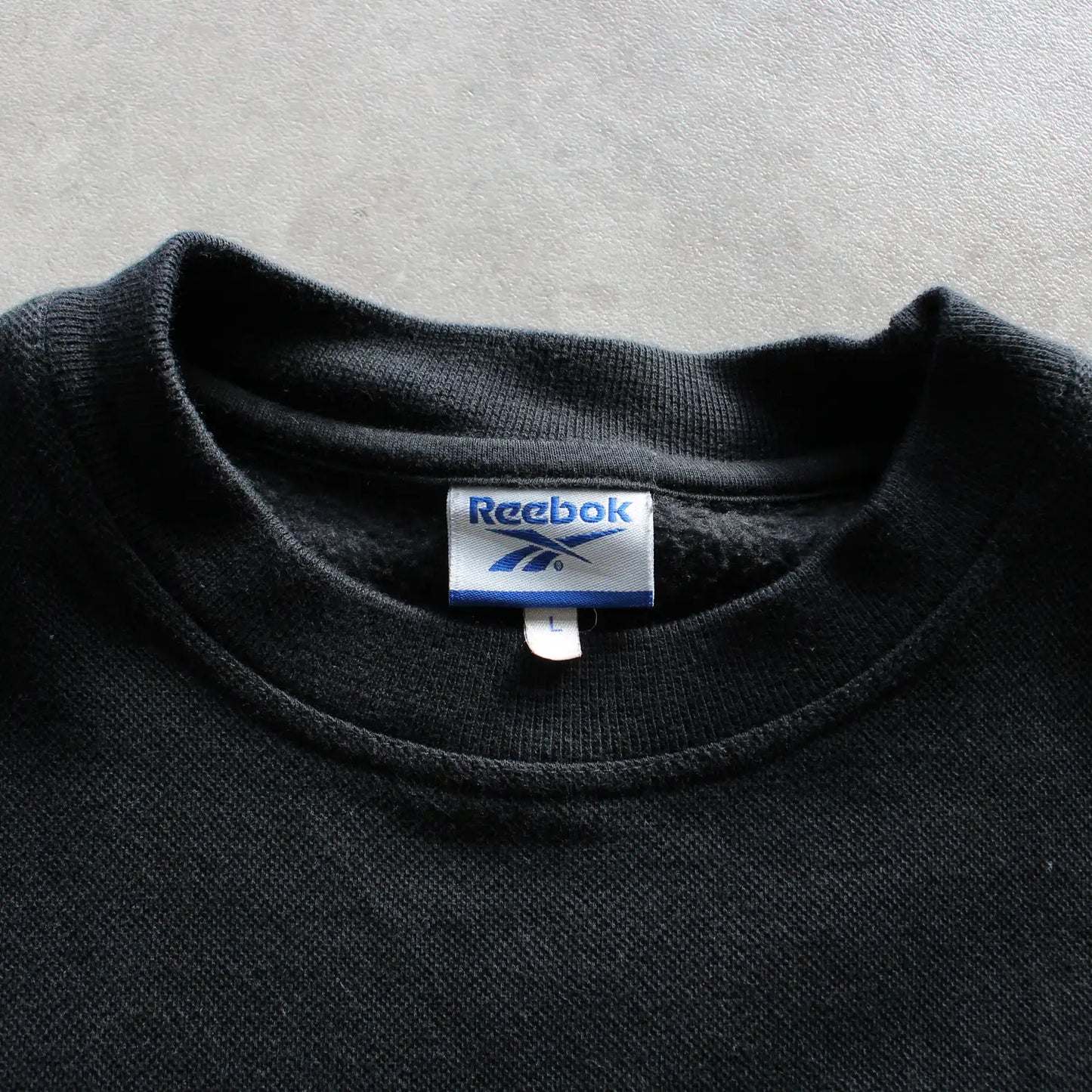 Reebok Contrast Panel Sweatshirt – Black/Grey (Man-L)