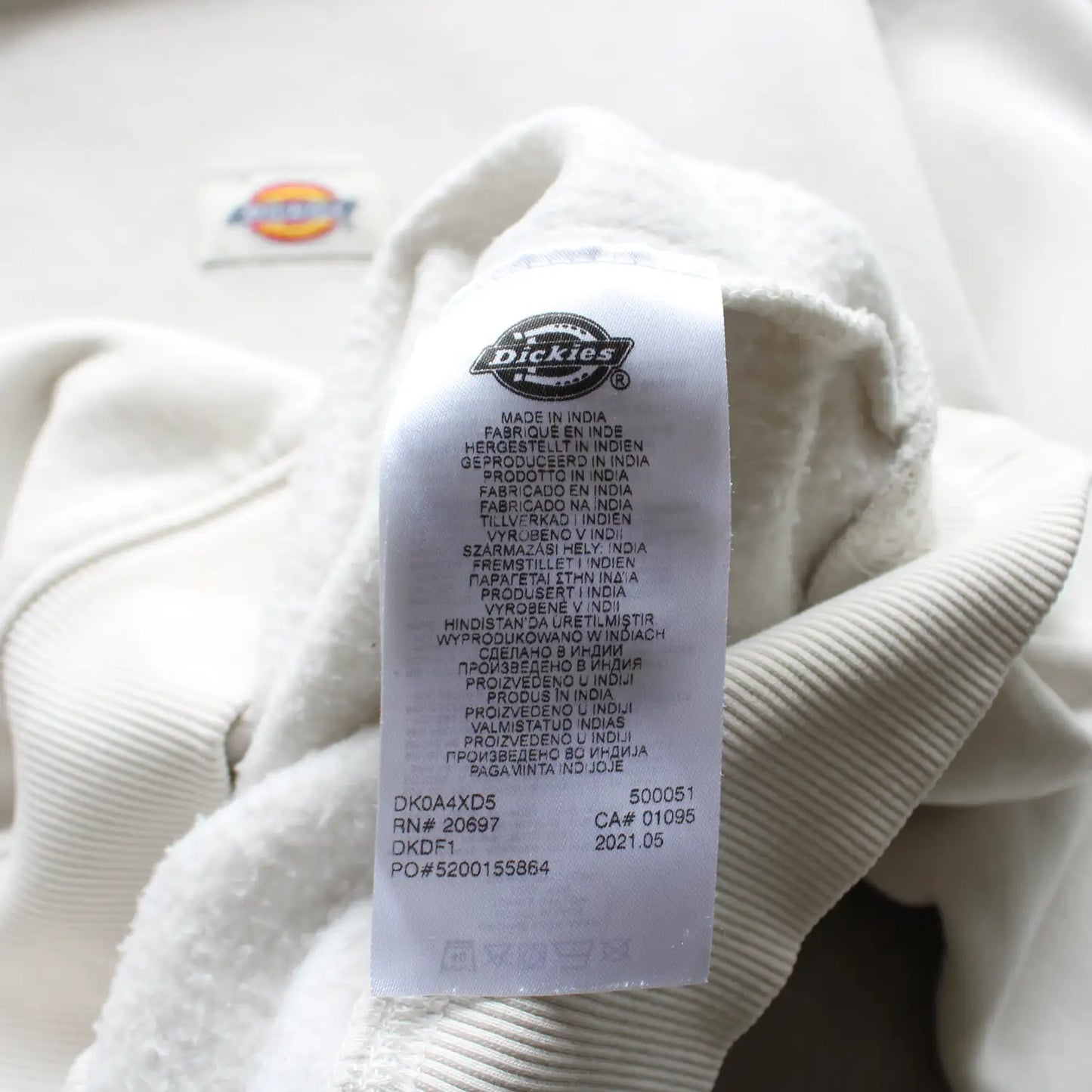 Dickies Mock Neck Sweatshirt – White (Man-XS, Flawed)