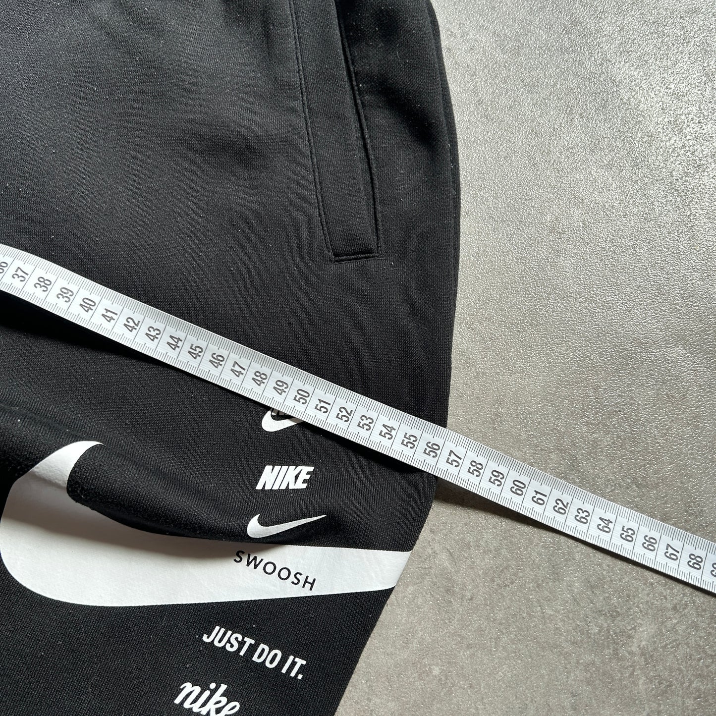 Nike Swoosh Graphic Joggers M
